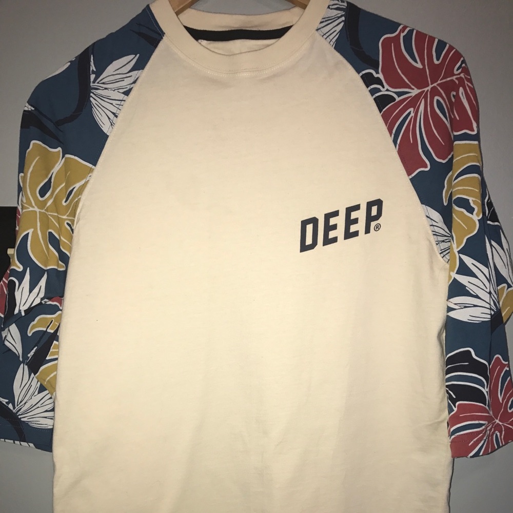 10.Deep "Birds Of Paradise" Raglan Tee